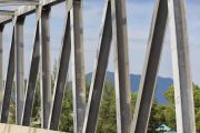 Jasa Import Jembatan Kerangka Besi/Baja